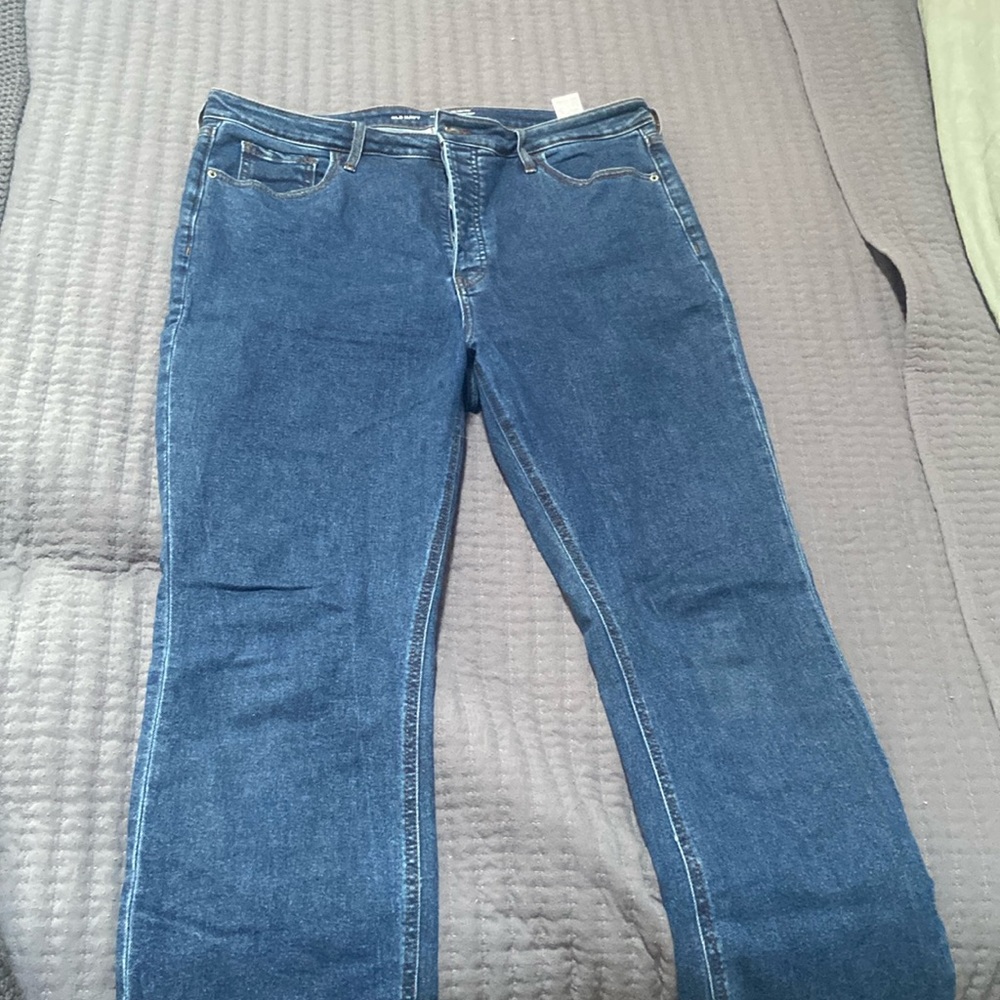 Gently worn bootcut old navy jeans